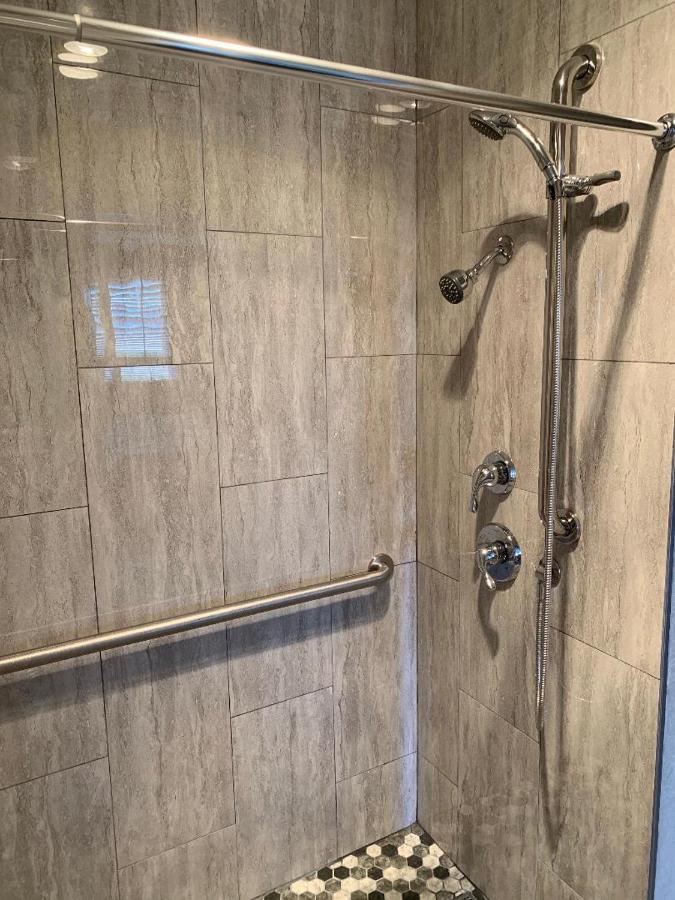 Good Living Inn Сан Карлос Екстериор снимка