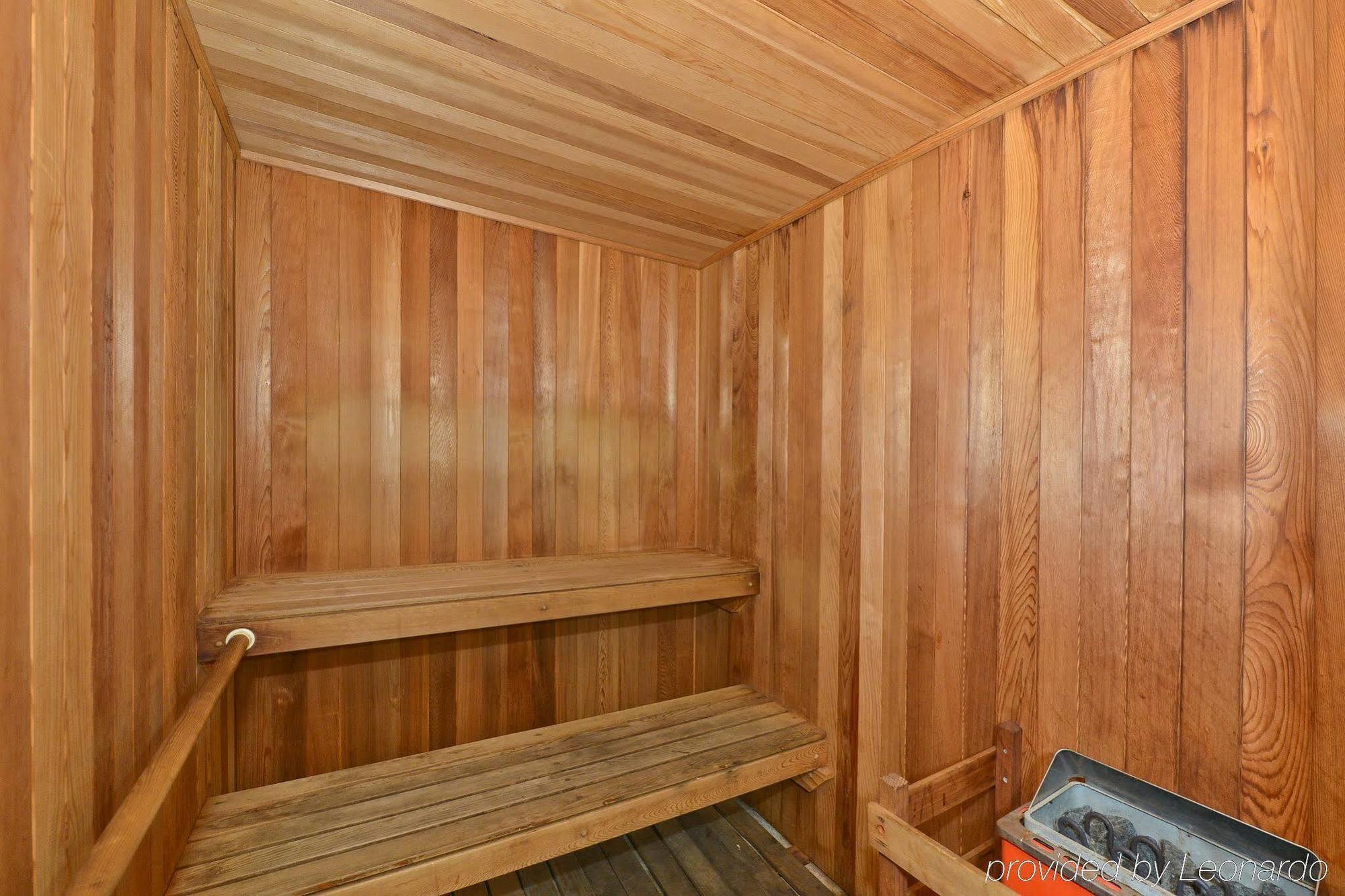 Good Living Inn Сан Карлос Екстериор снимка