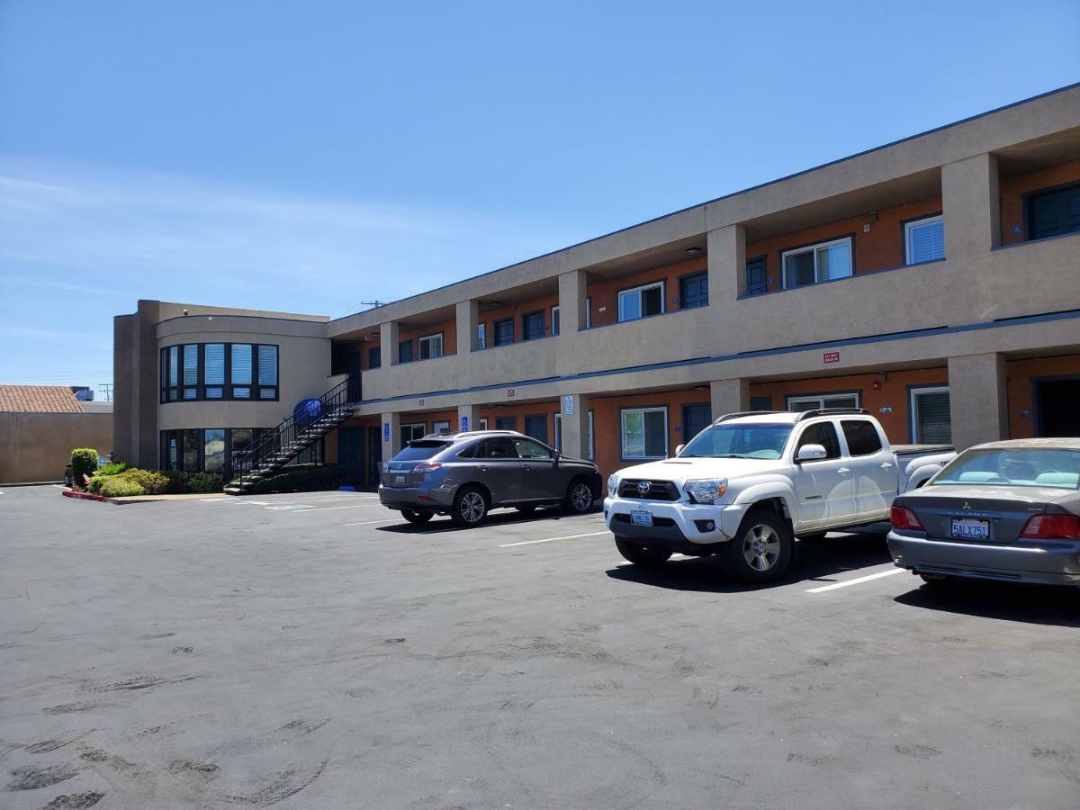 Good Living Inn Сан Карлос Екстериор снимка